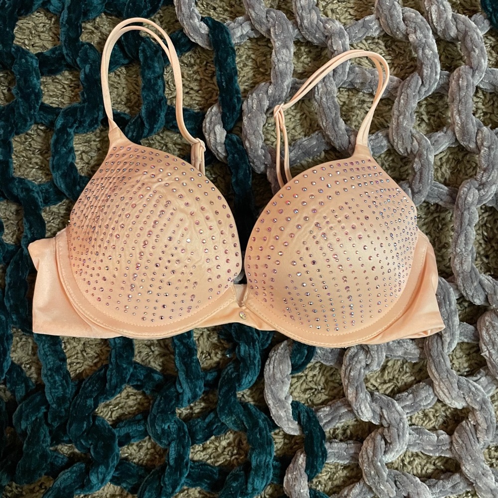 Victoria secret bra
